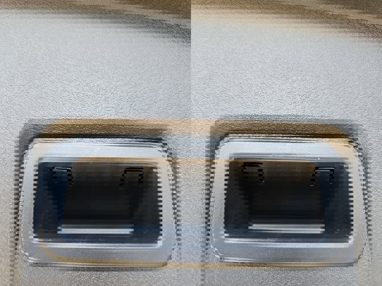 Used 2023 Nissan Rogue SV AWD/4WD image 16