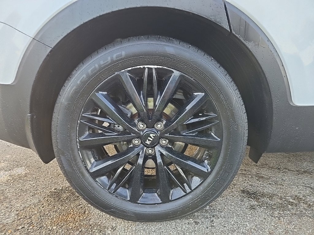 Used 2020 Kia Telluride SX w/ Towing Package AWD/4WD image 13