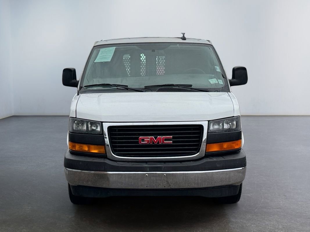 Used 2019 GMC Savana 2500 w/ Driver Convenience Package image 2