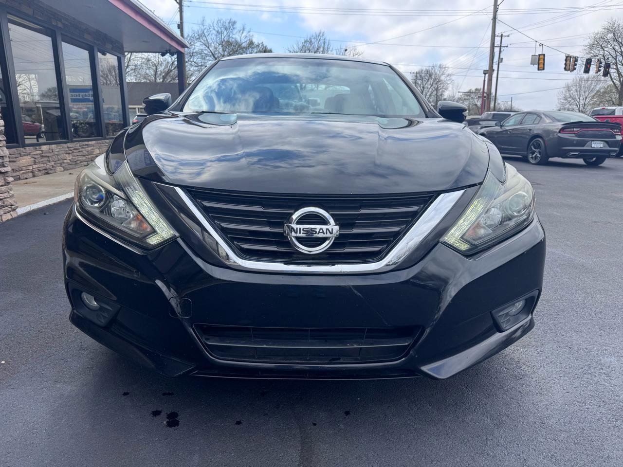 Used 2016 Nissan Altima 2.5 SL w/ 2.5 Technology w/LED Package FWD image 8