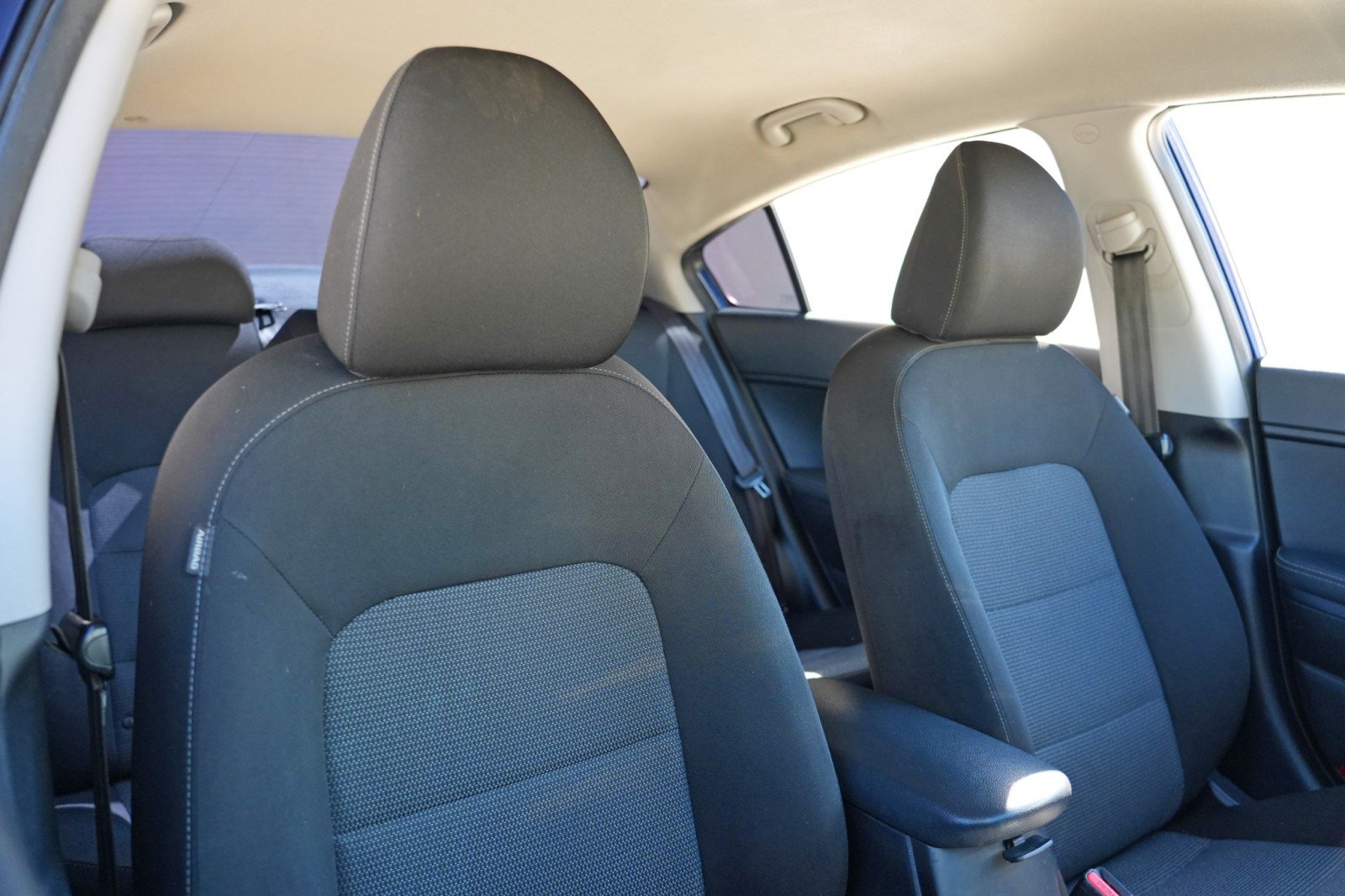 Used 2017 Kia Forte LX FWD image 28