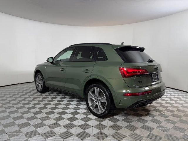 Used 2025 Audi Q5 2.0T Premium w/ Convenience Plus Package image 5