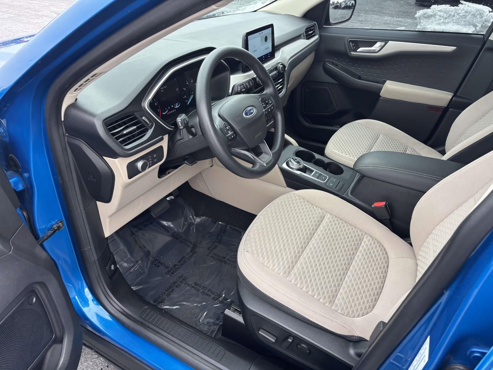 Used 2020 Ford Escape SE image 27