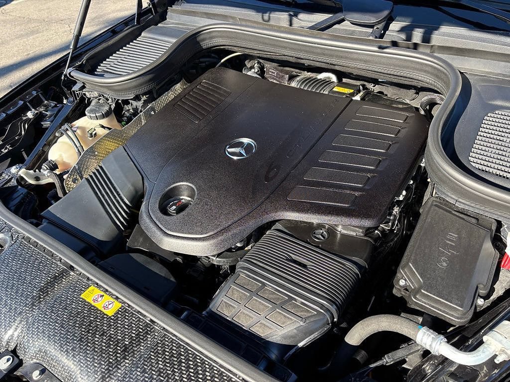 Used 2025 Mercedes-Benz GLE 450 4MATIC image 32
