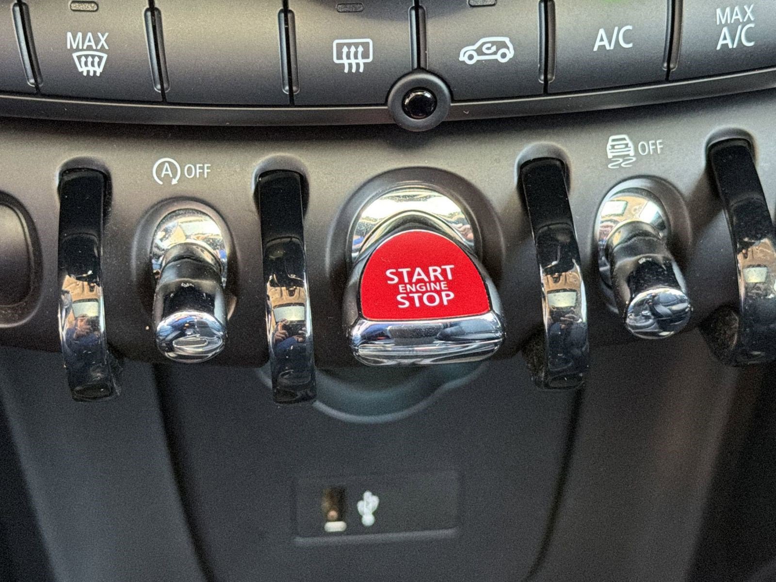 Used 2024 MINI Cooper S image 19