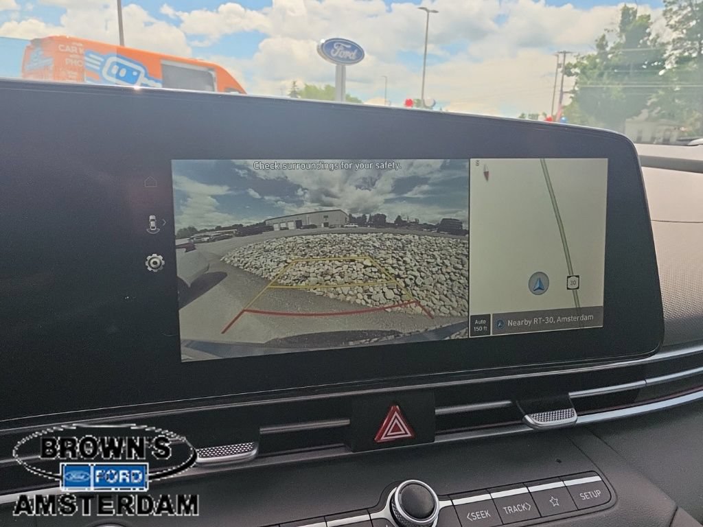Used 2024 Hyundai Elantra SEL FWD image 14