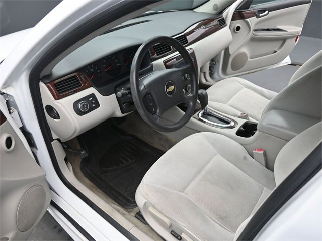Used 2011 Chevrolet Impala LS image 9
