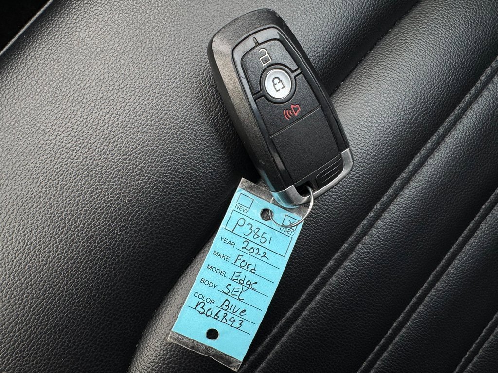 Used 2022 Ford Edge SEL image 23
