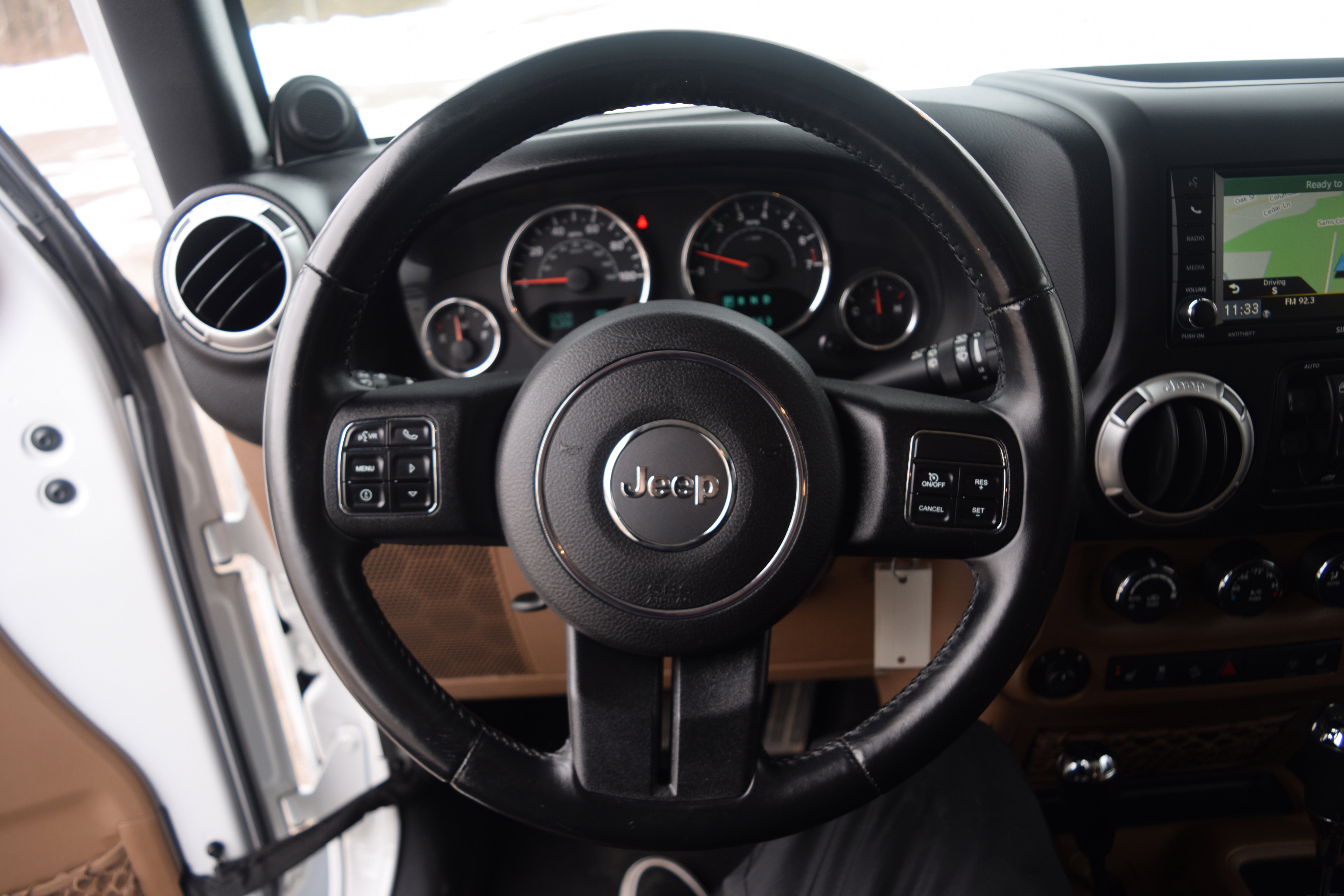 Used 2014 Jeep Wrangler Unlimited Sahara w/ Connectivity Group image 4