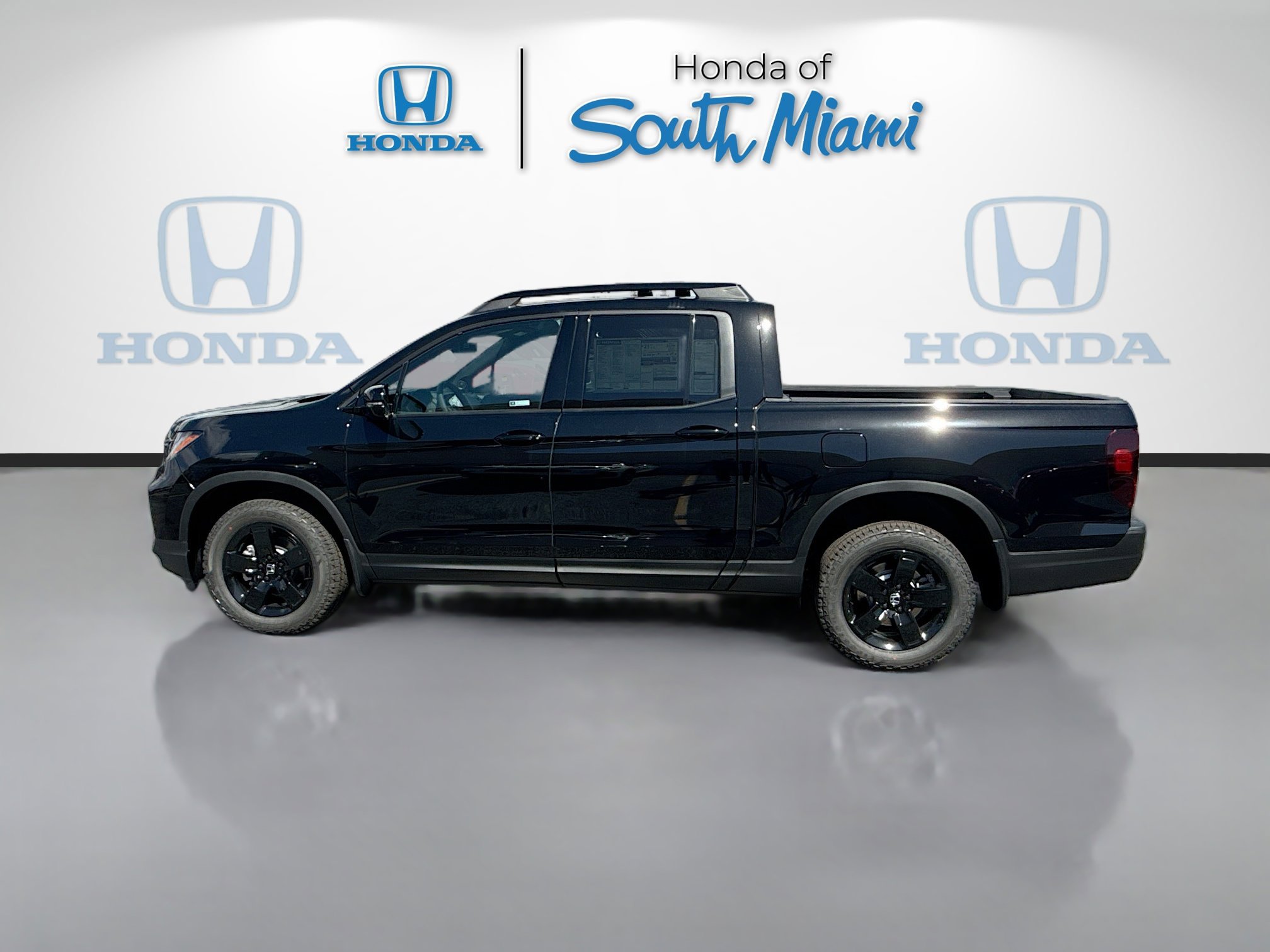 New 2026 Honda Ridgeline Black Edition image 4