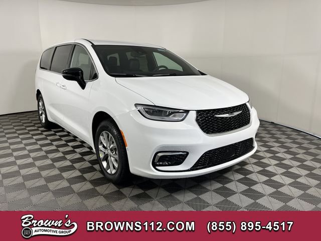 New 2026 Chrysler Pacifica Select AWD/4WD image 1