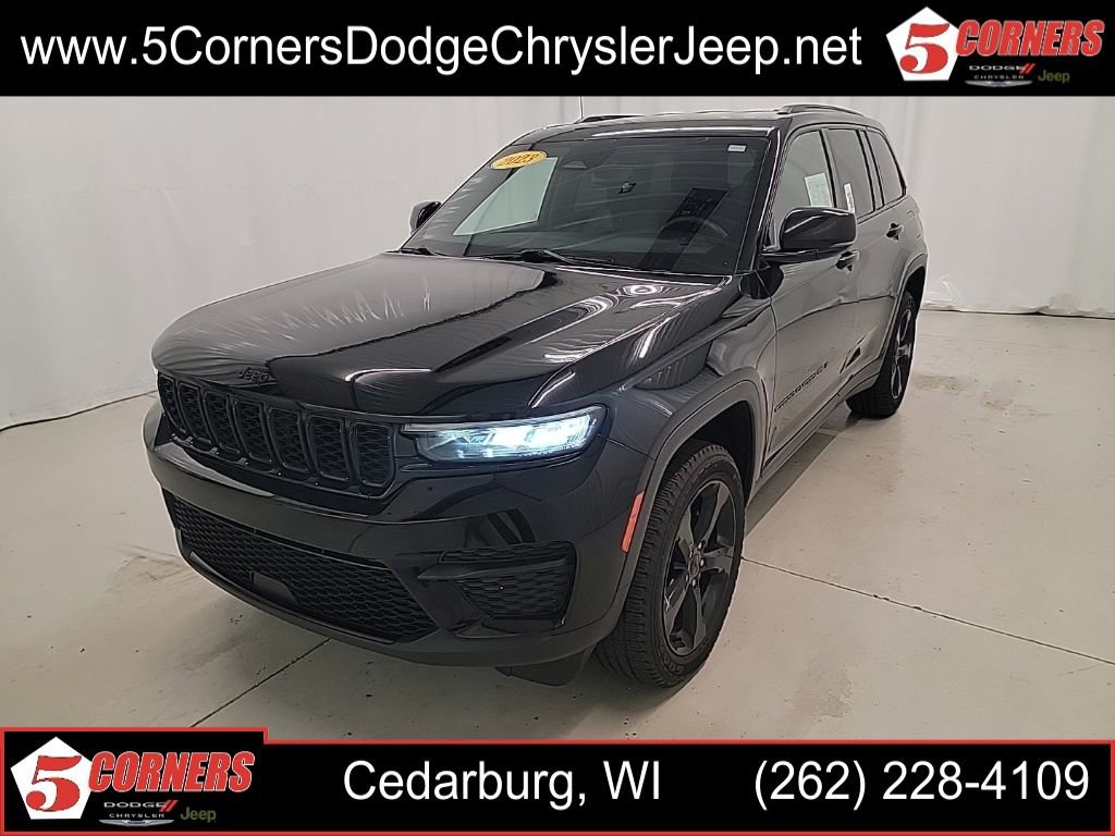 Used 2023 Jeep Grand Cherokee Altitude