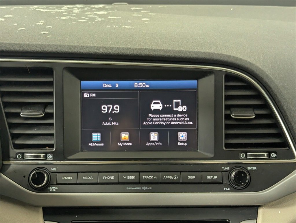 Used 2017 Hyundai Elantra SE image 19