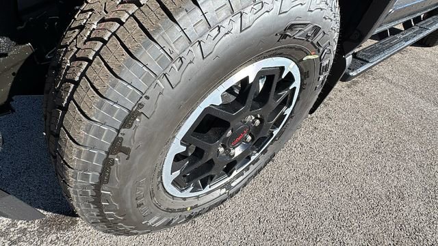 New 2025 Toyota Tacoma TRD Off-Road image 10