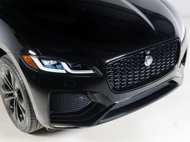 Used 2026 Jaguar F-PACE R-Dynamic S AWD/4WD image 29
