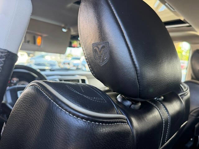 Used 2015 RAM 2500 Limited AWD/4WD image 60