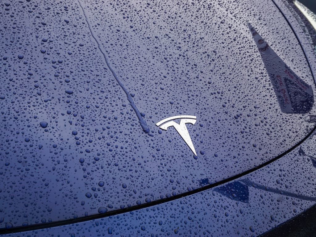 Used 2022 Tesla Model Y Performance image 10