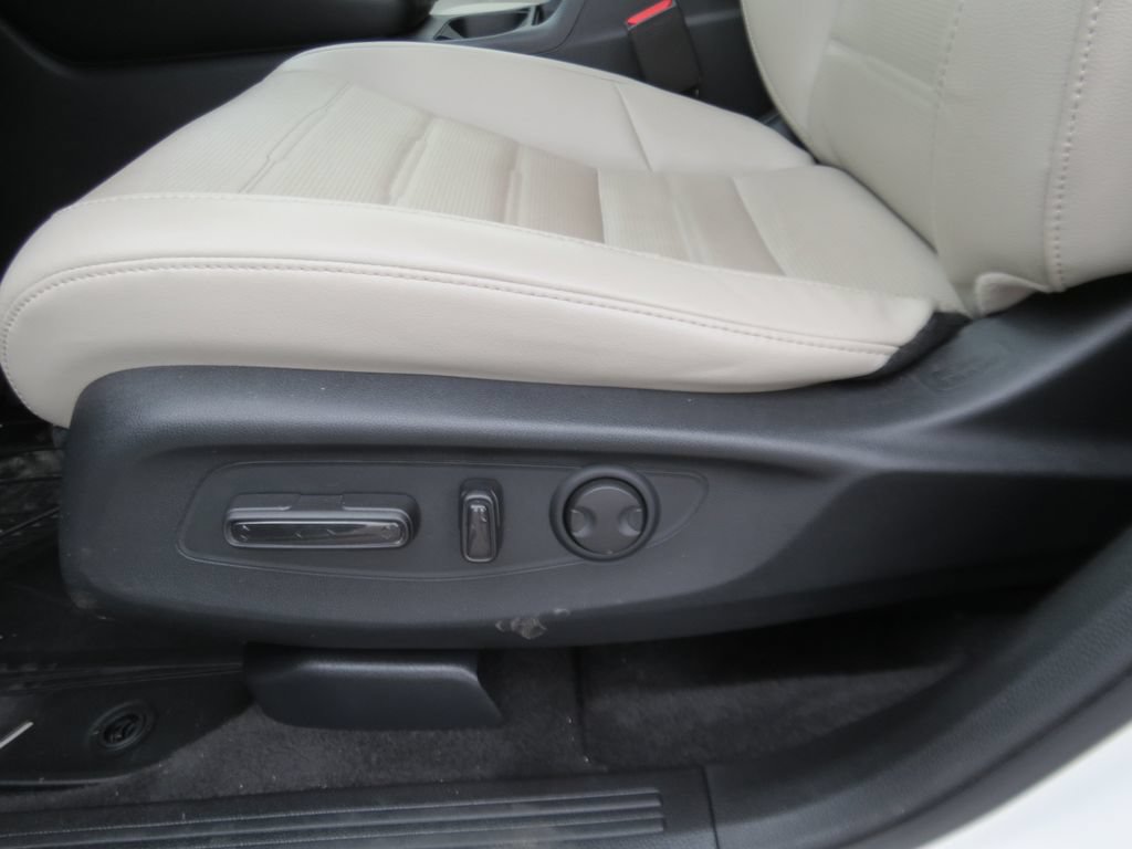 Used 2023 Honda CR-V EX-L image 17
