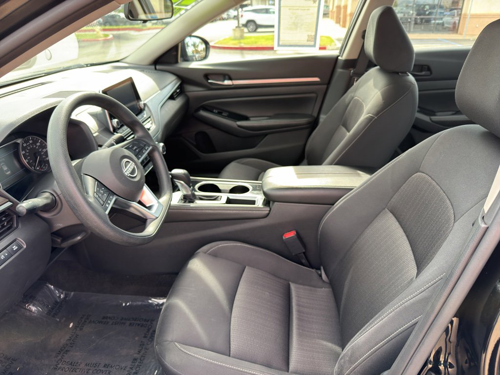 Used 2023 Nissan Altima 2.5 SV image 14