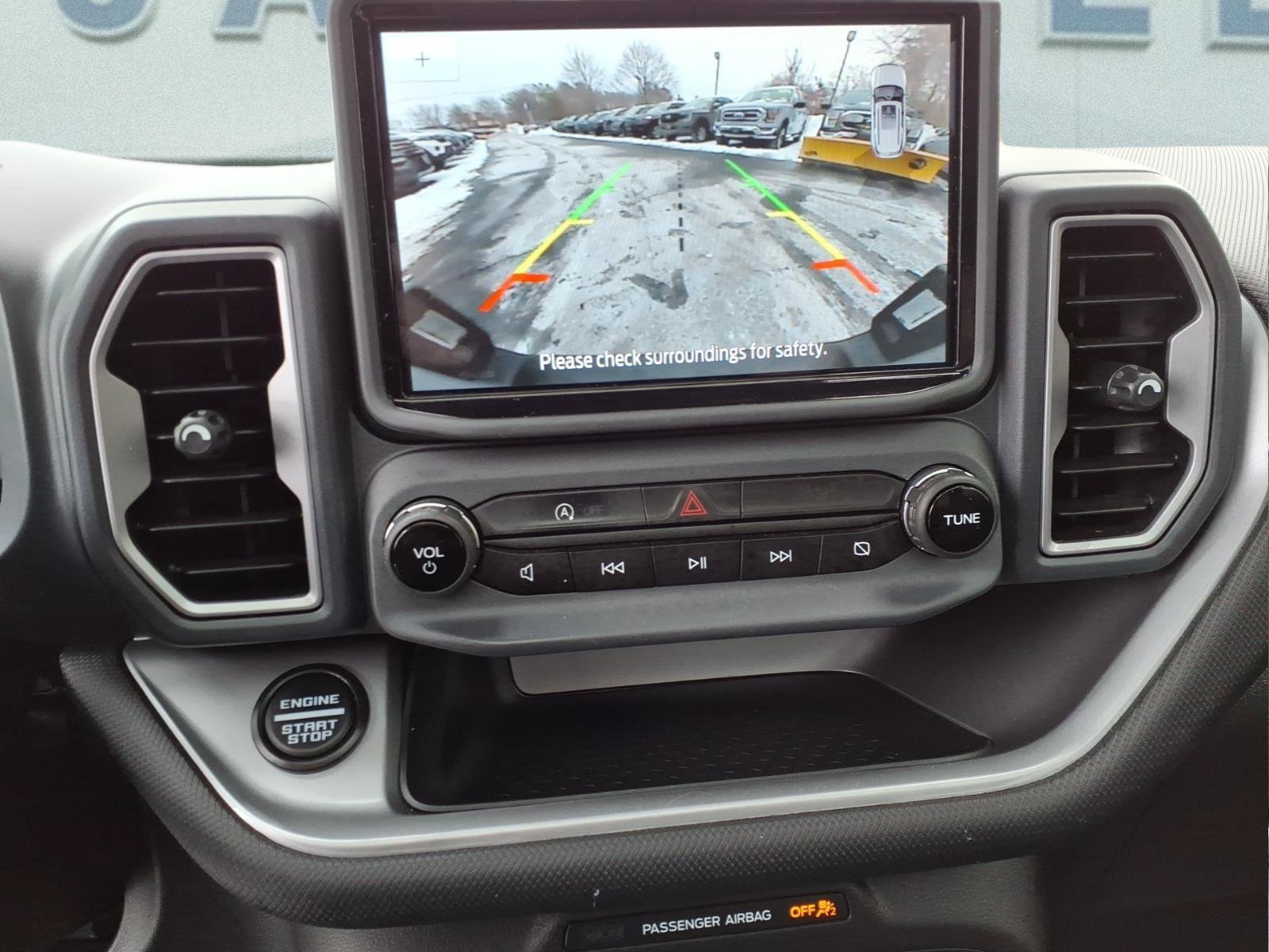 Used 2022 Ford Bronco Sport Outer Banks w/ Tech Package AWD/4WD image 23