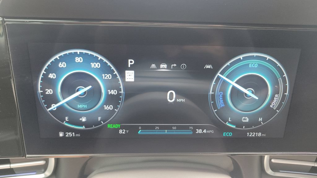 Used 2024 Hyundai Elantra Blue FWD image 22
