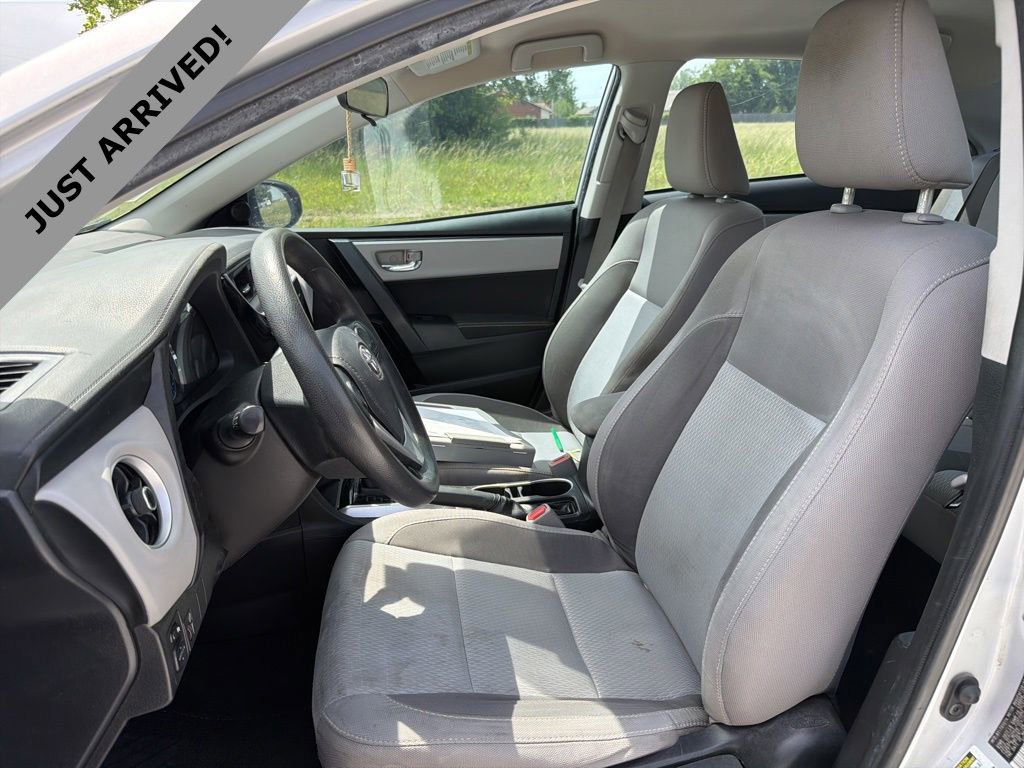 Used 2017 Toyota Corolla LE FWD image 11