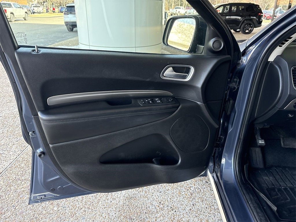 Used 2020 Dodge Durango SXT image 21