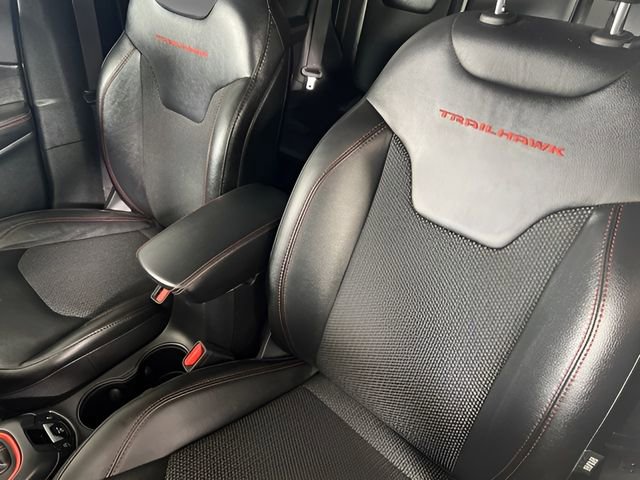 Used 2020 Jeep Compass Trailhawk image 25