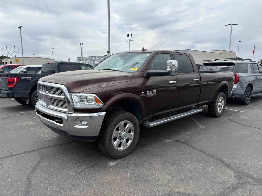 Used 2014 RAM 3500 Laramie AWD/4WD image 2