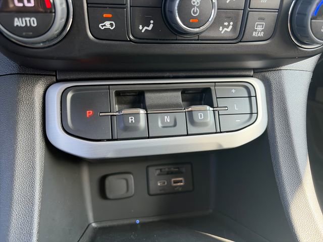 Used 2023 GMC Acadia SLT w/ Preferred Package image 24