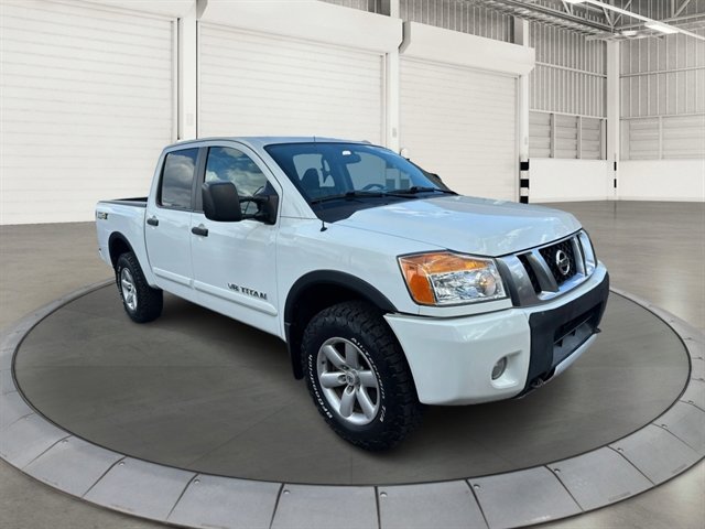 Used 2014 Nissan Titan PRO-4X AWD/4WD image 7
