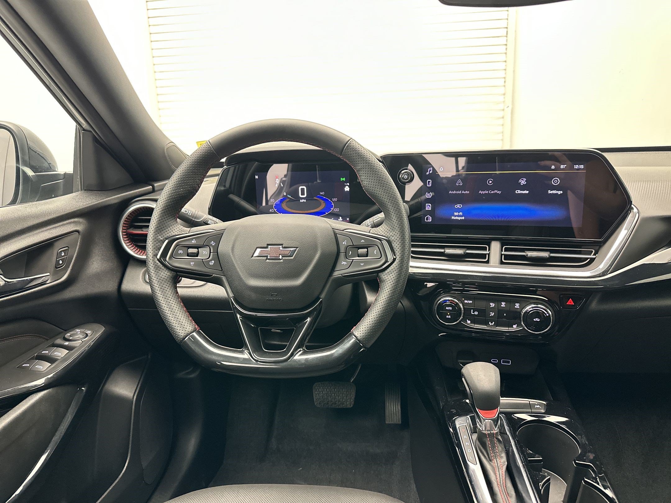 Certified 2026 Chevrolet Trax RS w/ Sunroof Package FWD image 4
