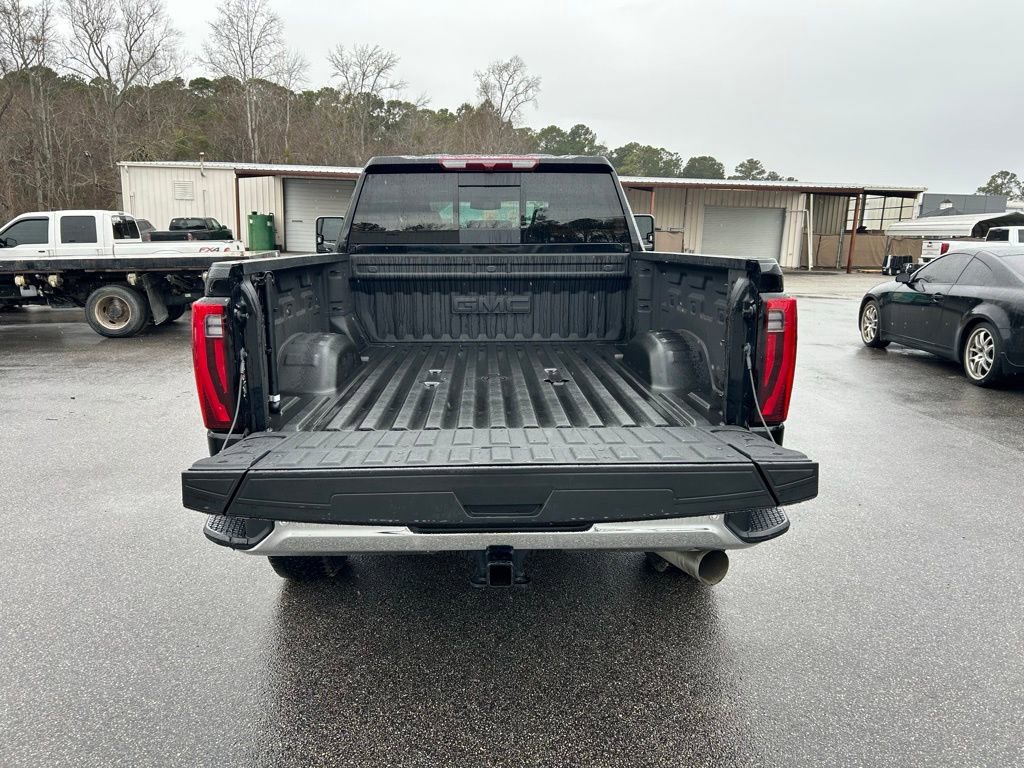 Used 2025 GMC Sierra 2500 SLT w/ SLT Premium Package image 8