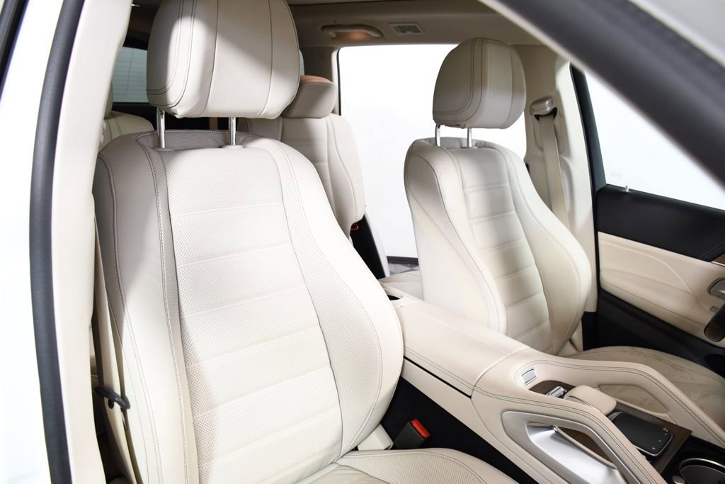 Used 2021 Mercedes-Benz GLS 580 4MATIC image 19