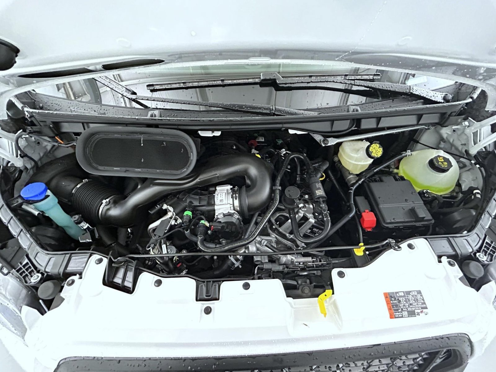New 2027 Ford Transit 250 148 Medium Roof w/ Load Area Protection Package RWD image 21