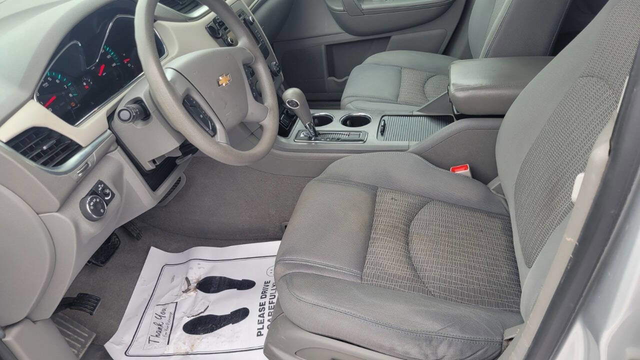 Used 2017 Chevrolet Traverse LS image 7