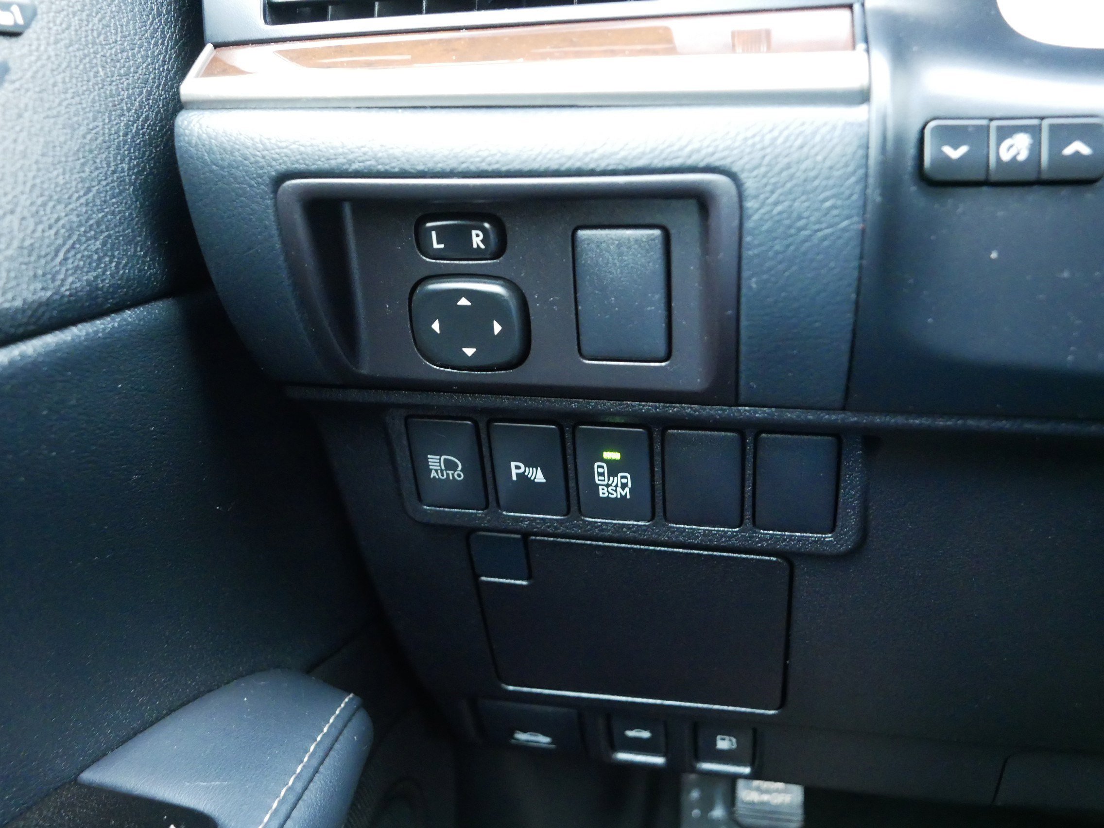 Used 2018 Lexus ES 350 w/ Premier Package image 26