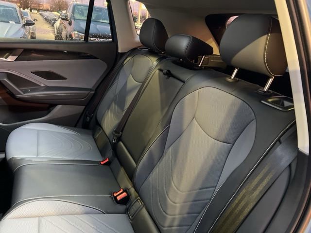 New 2026 Volkswagen Tiguan SE image 8