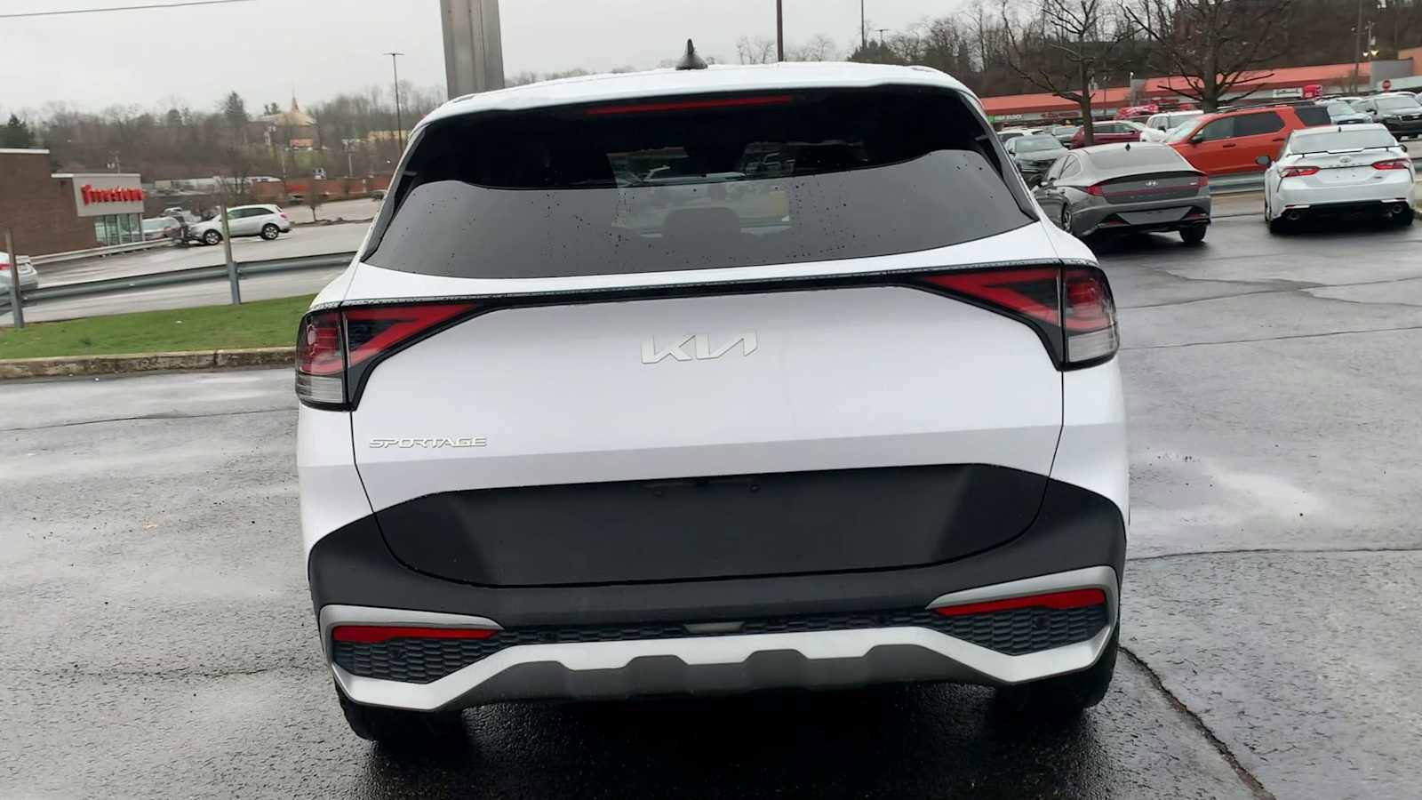 Used 2023 Kia Sportage EX image 7