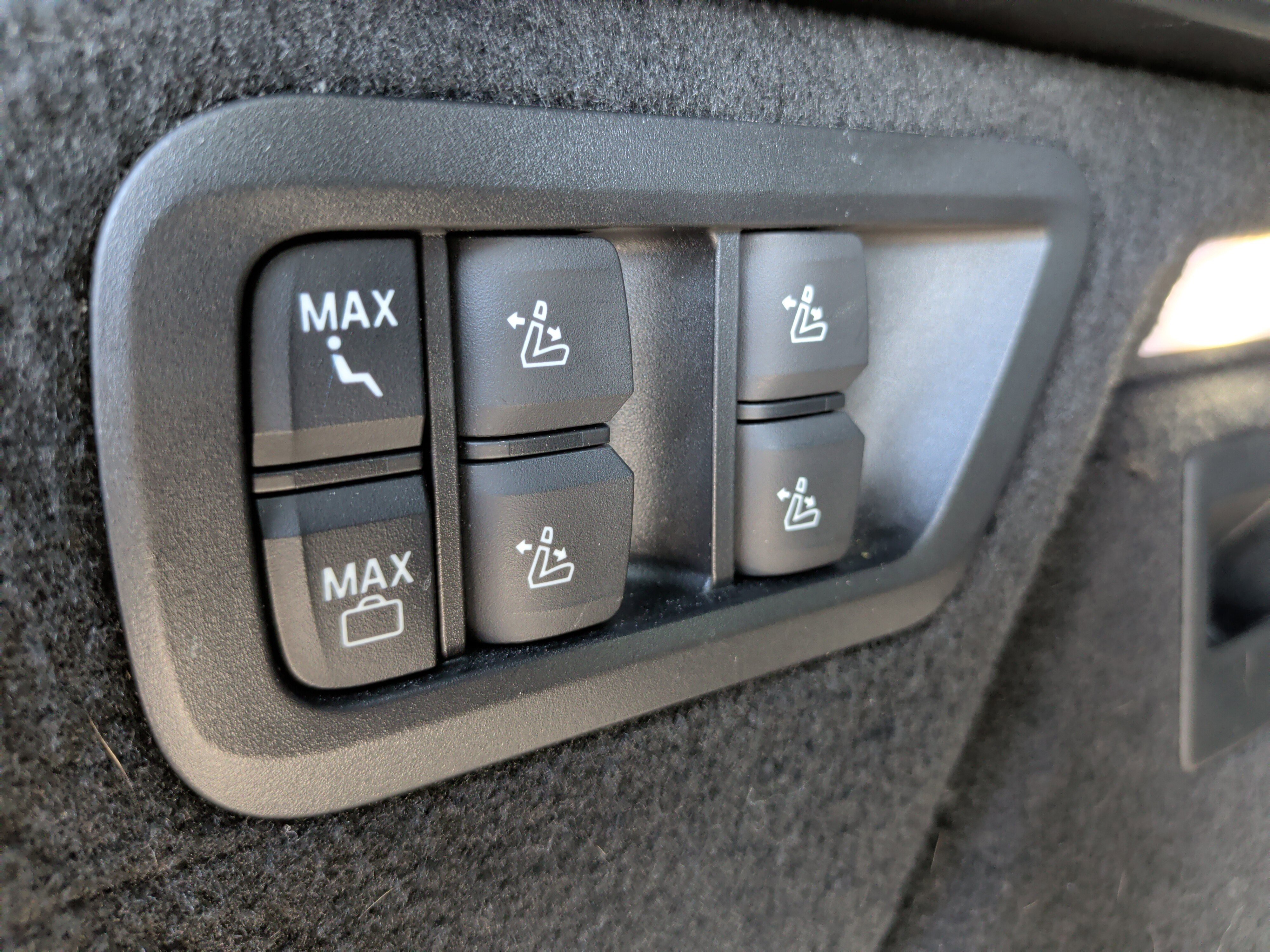 Certified 2024 BMW X7 xDrive40i image 41