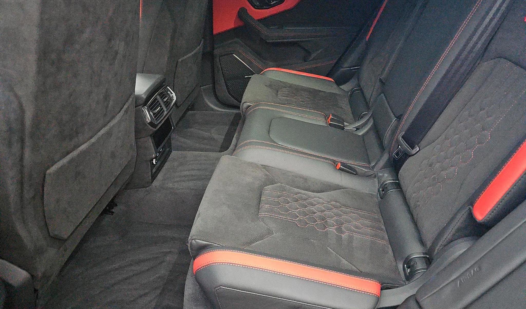 Used 2023 Lamborghini Urus S image 8