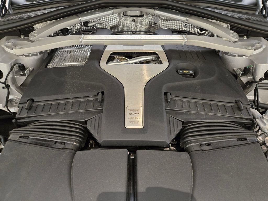 Used 2025 Aston Martin DBX 707 image 30
