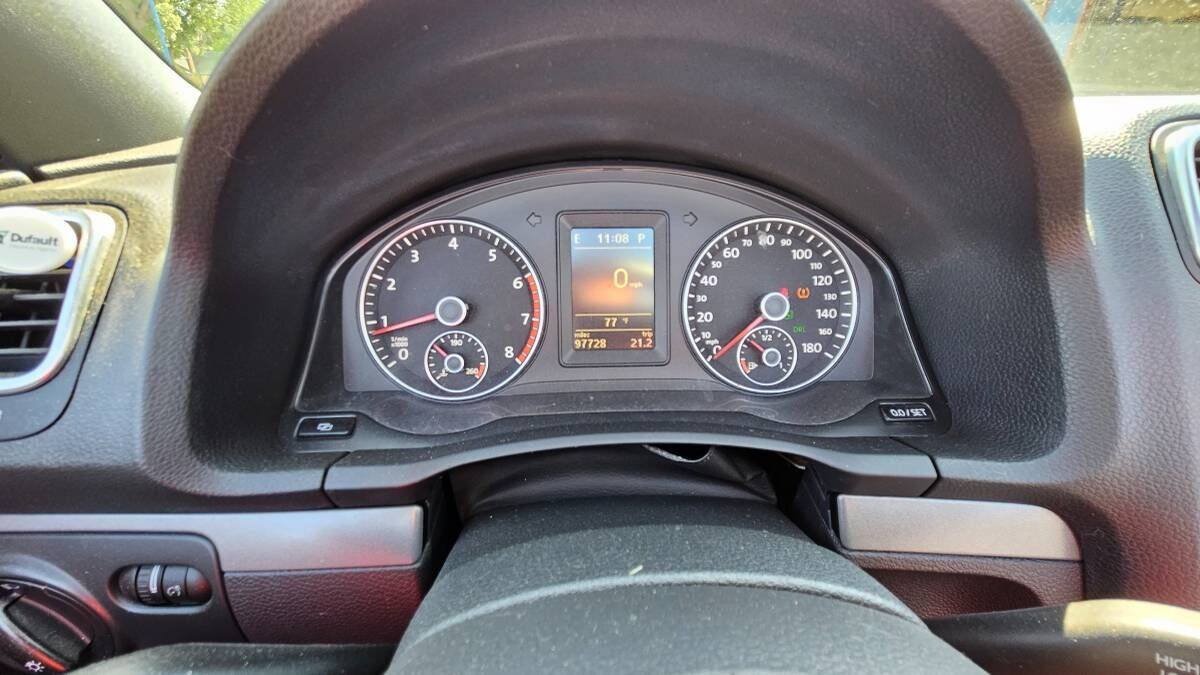 Used 2011 Volkswagen Eos Komfort FWD image 19