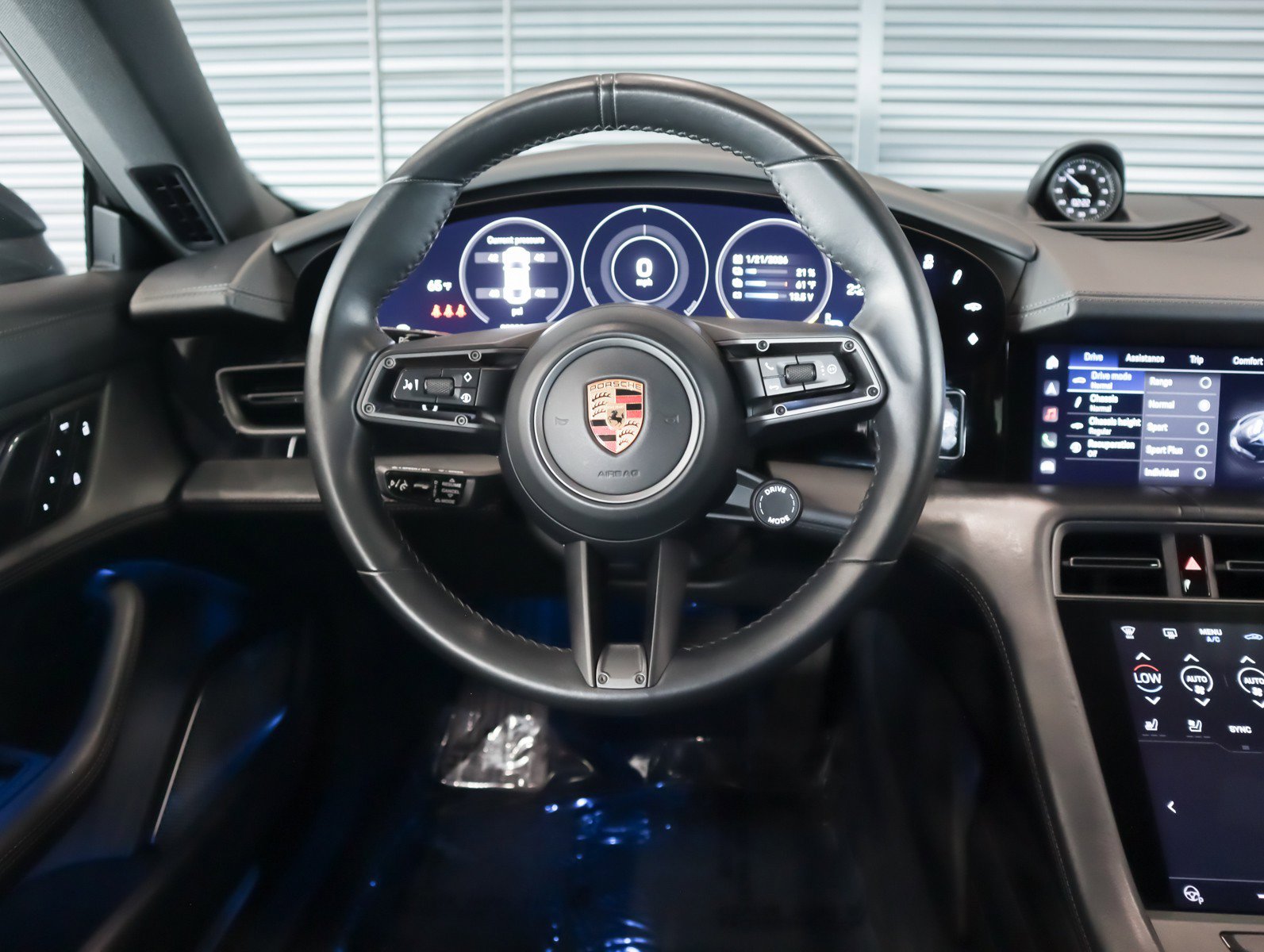 Certified 2022 Porsche Taycan 4S image 15