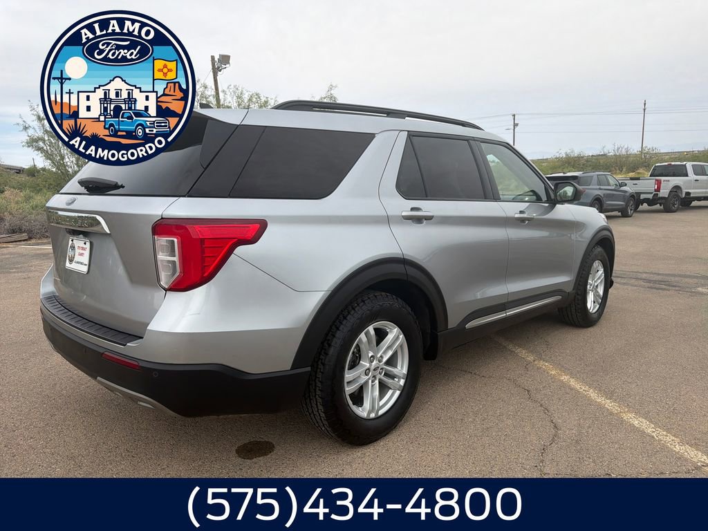Used 2023 Ford Explorer XLT w/ Equipment Group 202A RWD image 5
