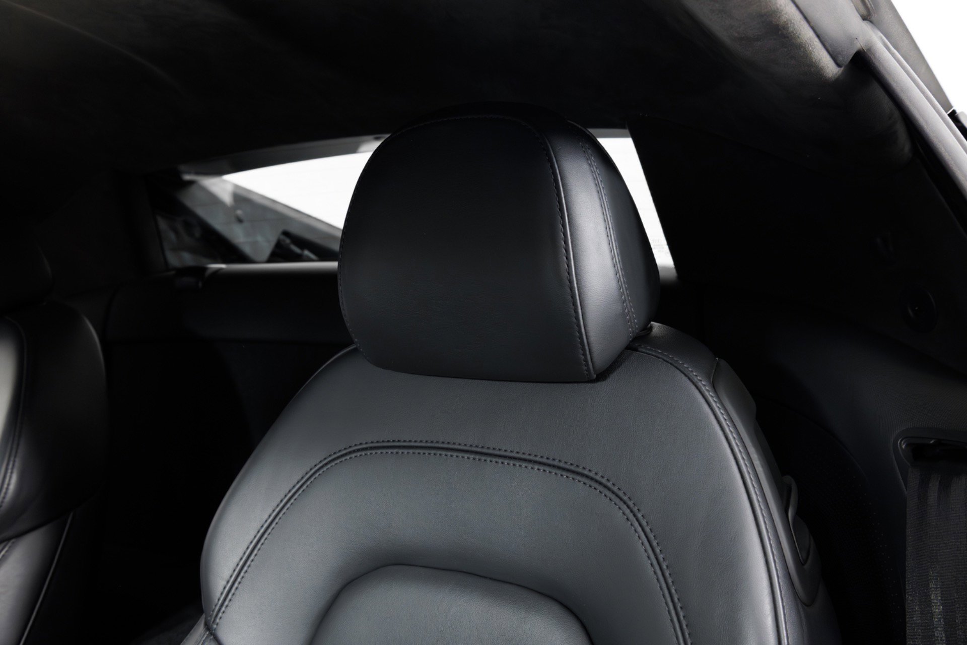 Used 2012 Audi R8 V10 AWD/4WD image 16