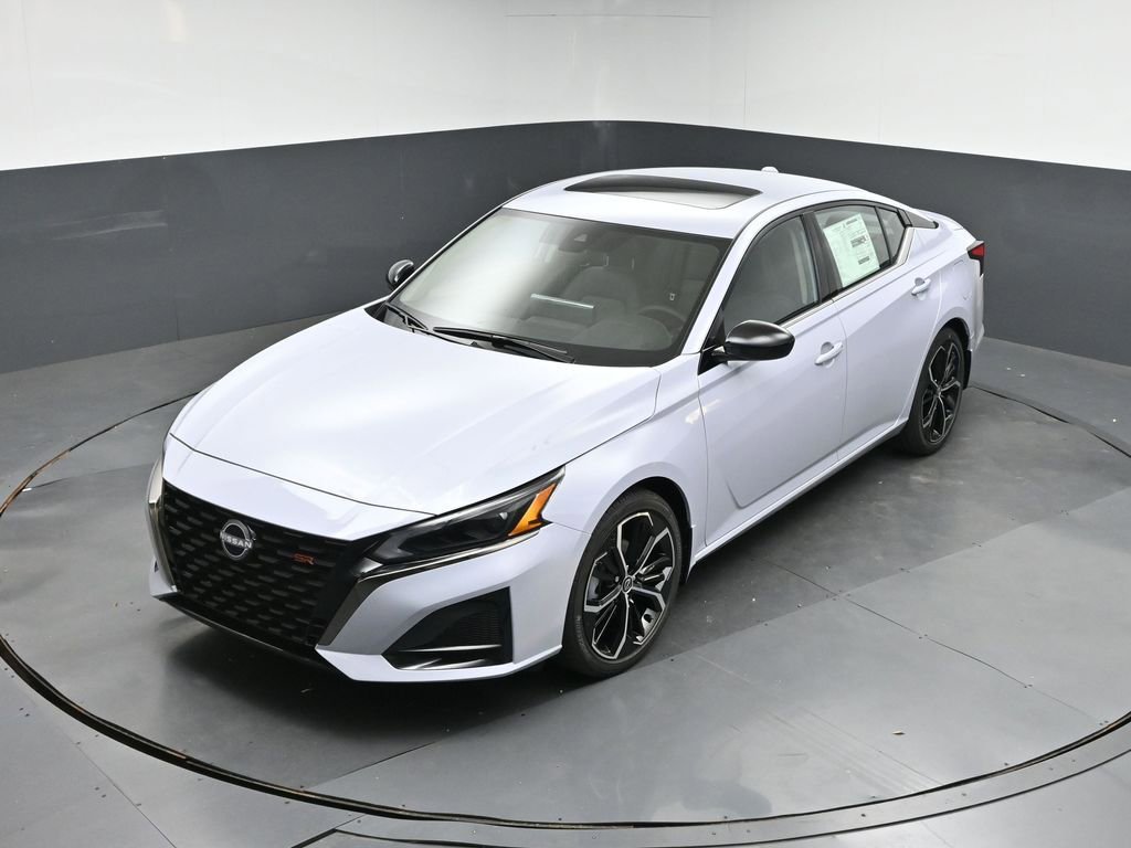 New 2025 Nissan Altima 2.5 SR image 32