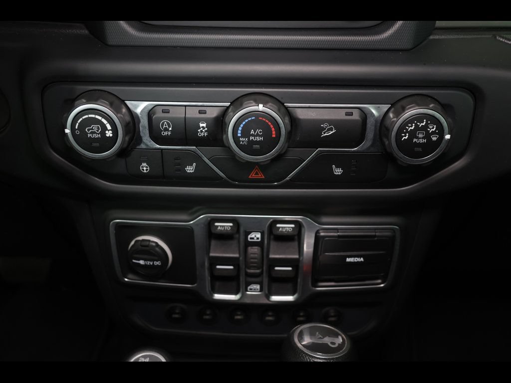 Used 2018 Jeep Wrangler Unlimited Sport S AWD/4WD image 13