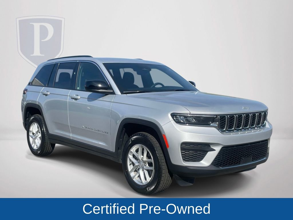 Certified 2025 Jeep Grand Cherokee Laredo X image 2
