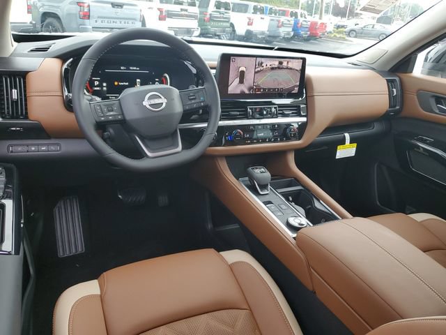 New 2026 Nissan Pathfinder Platinum AWD/4WD image 12